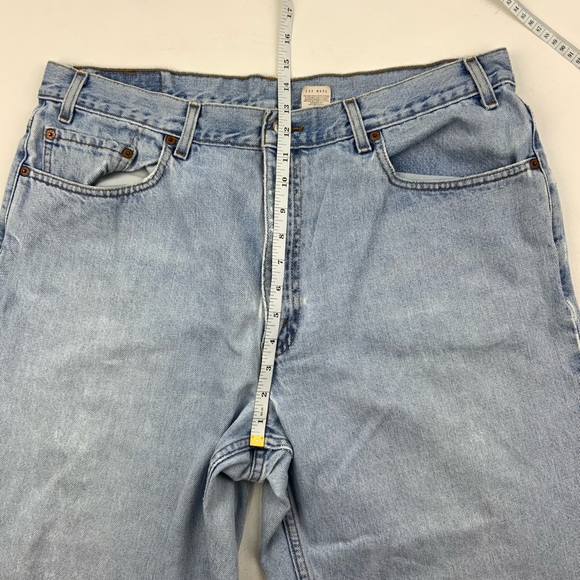 Vintage Levi’s 550 High Waist wedgie fit Jeans - Picture 4 of 9